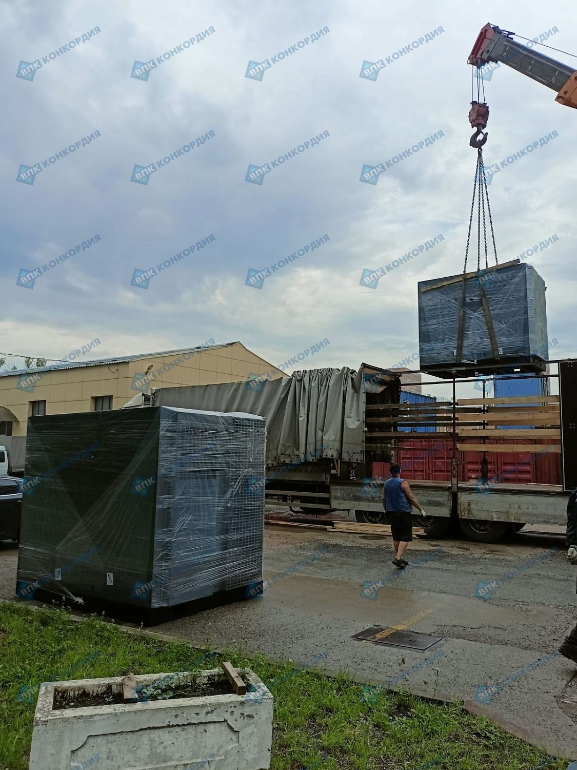 Отгрузка винтовых компрессоров Zammer SK132-8 в г. Москва