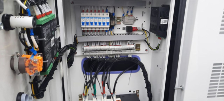 AD-60-Т400 в кожухе со встроенным АВР фото